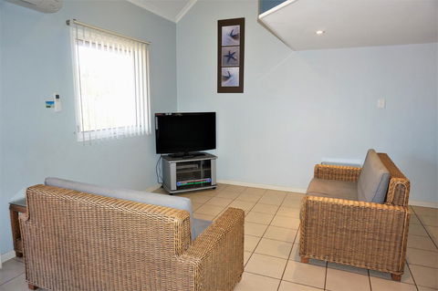 Osprey Holiday Village Unit 122 2 Bedroom - Accommodation Sunshine Coast 2