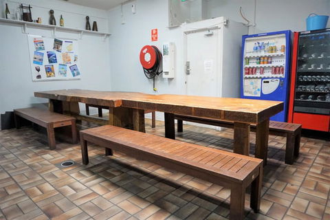 JJ's Backpackers - Accommodation Sunshine Coast 1