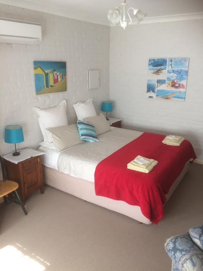Carramar WA Accommodation Sunshine Coast