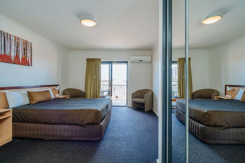 Canning Bridge Auto Lodge - Accommodation Sunshine Coast 6