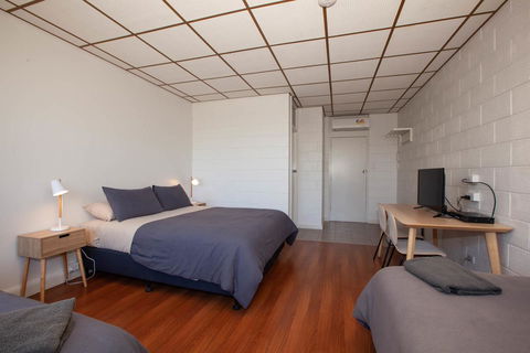 EUCLA MOTOR HOTEL - Accommodation Sunshine Coast 3