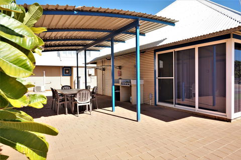 Osprey Holiday Village Unit 120 - Plenty Of Room For A Large Family - Accommodation Sunshine Coast 16