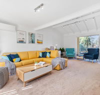 Applecross Village Residence - Accommodation Sunshine Coast