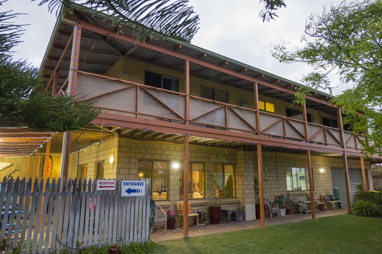 Coral Coast WA Accommodation Sunshine Coast
