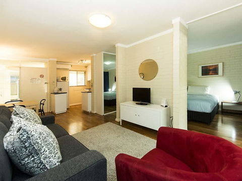 Rosalie 13 - Accommodation Sunshine Coast 9