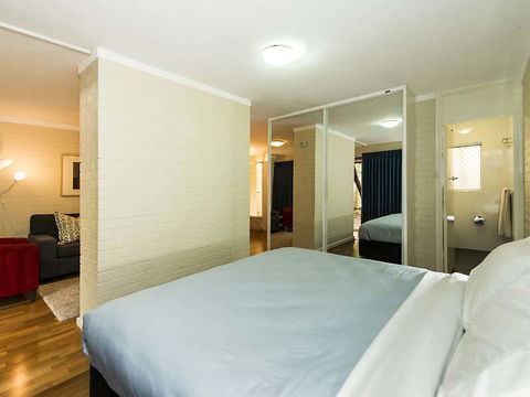 Rosalie 13 - Accommodation Sunshine Coast 12