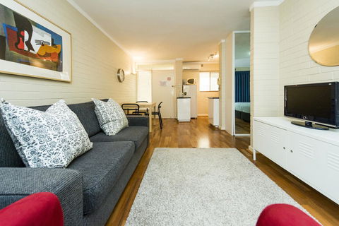 Rosalie 13 - Accommodation Sunshine Coast 7