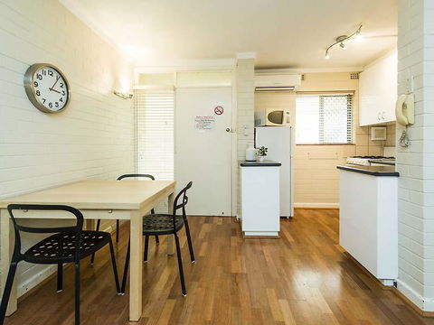 Rosalie 13 - Accommodation Sunshine Coast 5
