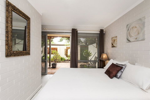 Rosalie 02 - Accommodation Sunshine Coast 15