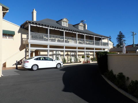 Clifton Motel & Grittleton Lodge - Accommodation Sunshine Coast 9