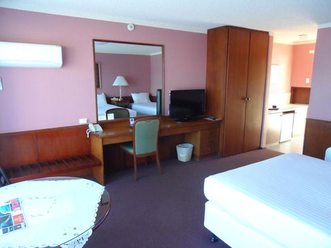 Clifton Motel & Grittleton Lodge - Accommodation Sunshine Coast 17