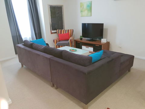 Superb 2 BR East Perth Riverside Apartment Location Comfort And Space 45 - Accommodation Sunshine Coast 0