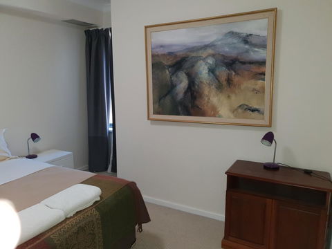 Superb 2 BR East Perth Riverside Apartment Location Comfort And Space 45 - Accommodation Sunshine Coast 8
