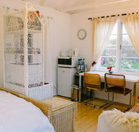 Garden Studio in Cottesloe - Accommodation Sunshine Coast