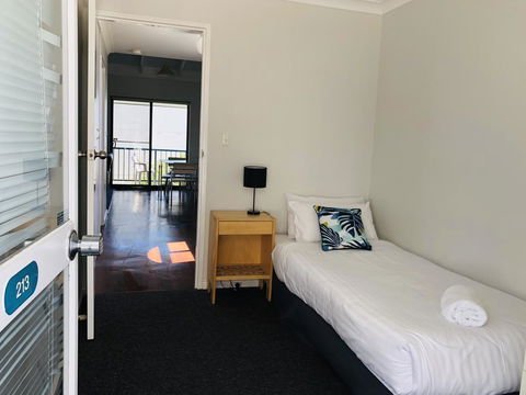 West Beach Lagoon 213 - Corner Unit! - Accommodation Sunshine Coast 5