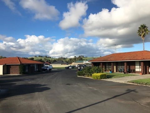Donnybrook Motel - Accommodation Sunshine Coast 1