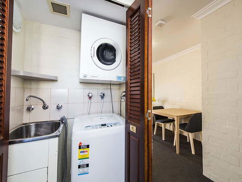 Subiaco Village 28 - Accommodation Sunshine Coast 16