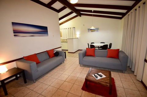 Wildsights Villas - Accommodation Sunshine Coast 2