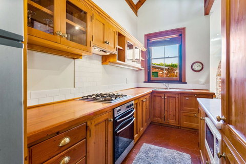 100 On South Callan Apartments - Accommodation Sunshine Coast 4