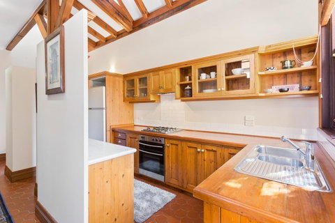 100 On South Callan Apartments - Accommodation Sunshine Coast 7