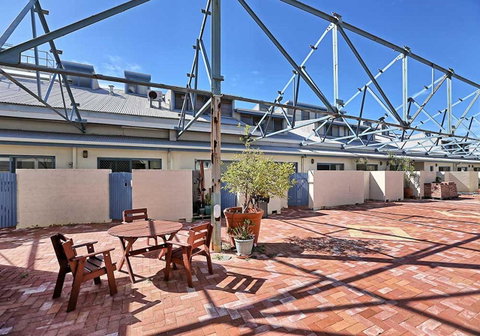 Life's A Beach! Fremantle - Accommodation Sunshine Coast 22