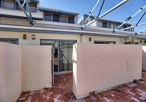 Life's A Beach! Fremantle - Accommodation Sunshine Coast 21