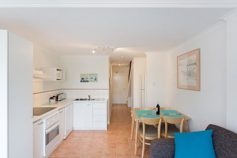 Life's A Beach! Fremantle - Accommodation Sunshine Coast 12