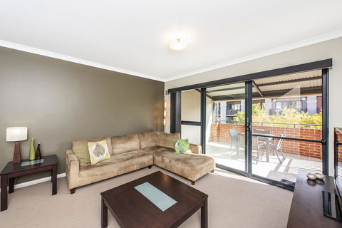 Subiaco Emporium Apartment - Accommodation Sunshine Coast 13