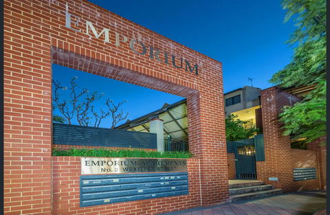 Subiaco Emporium Apartment - Accommodation Sunshine Coast 5