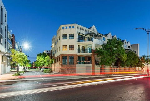 Subiaco Emporium Apartment - Accommodation Sunshine Coast 0