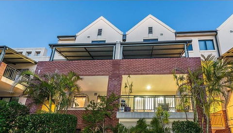 Subiaco Emporium Apartment - Accommodation Sunshine Coast 7