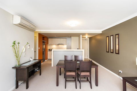Subiaco Emporium Apartment - Accommodation Sunshine Coast 17