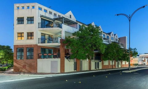 Subiaco Emporium Apartment - Accommodation Sunshine Coast 3