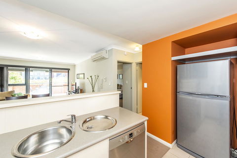 Subiaco Emporium Apartment - Accommodation Sunshine Coast 18