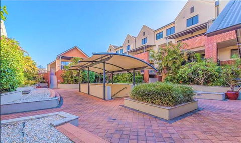 Subiaco Emporium Apartment - Accommodation Sunshine Coast 4