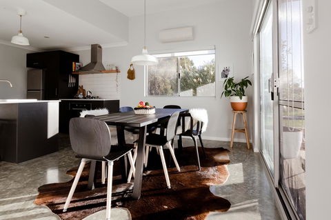 Ironstone Studio Margaret River - Accommodation Sunshine Coast 2