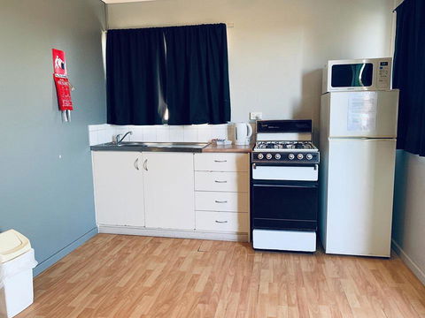 Shark Bay Cottages - Accommodation Sunshine Coast 15