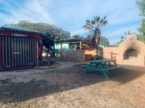 Shark Bay Cottages - Accommodation Sunshine Coast 37