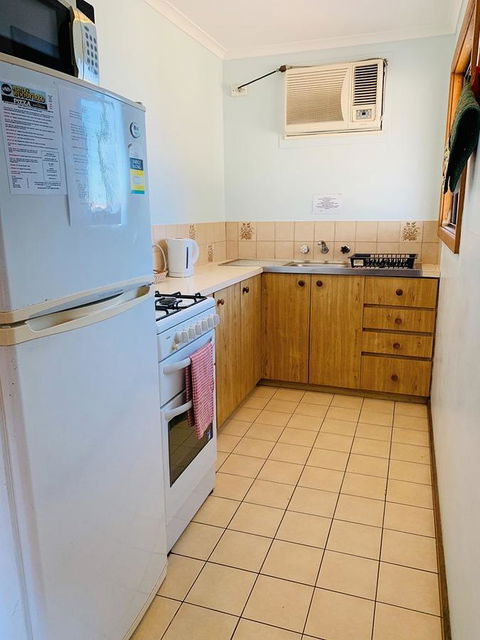 Shark Bay Cottages - Accommodation Sunshine Coast 3