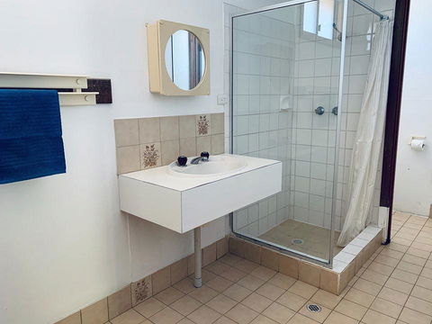 Shark Bay Cottages - Accommodation Sunshine Coast 8