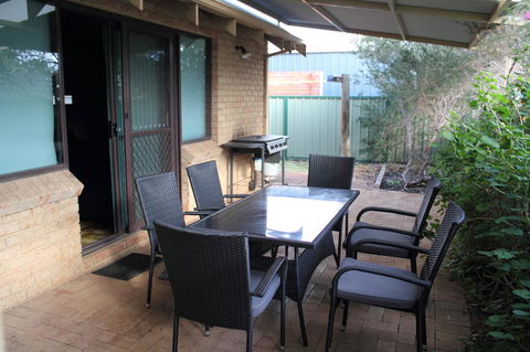 Kestrel Chalets - Accommodation Sunshine Coast 11