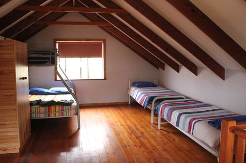Kestrel Chalets - Accommodation Sunshine Coast 9