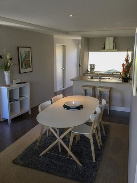 Margaret River Town House - Accommodation Sunshine Coast 0