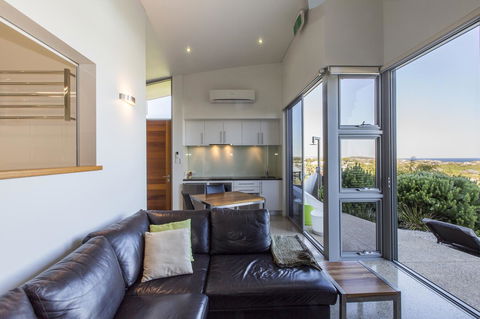 Aquatic Visions - Accommodation Sunshine Coast 10