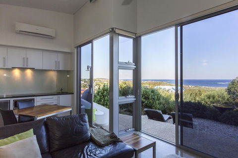 Aquatic Visions - Accommodation Sunshine Coast 13