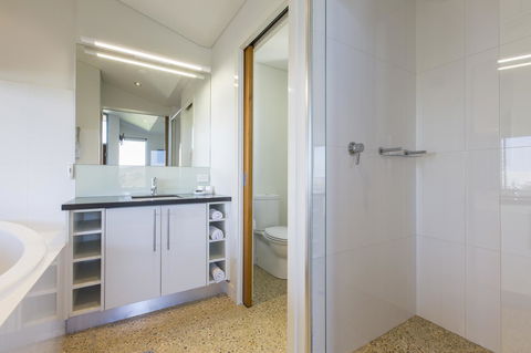 Aquatic Visions - Accommodation Sunshine Coast 6