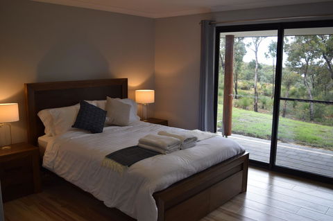 Eagle Bay House - Accommodation Sunshine Coast 4