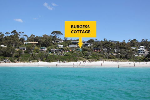 BINALONG BEACH COTTAGE Beachfront At Bay Of Fires Next To Restaurant - Accommodation Sunshine Coast 0