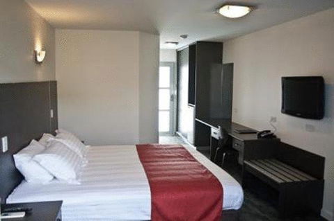 Brighton Hotel Motel - Accommodation Sunshine Coast 10