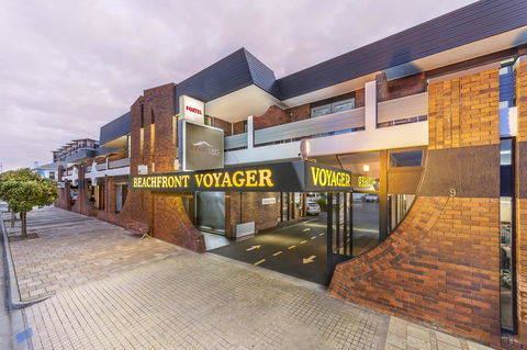 Beachfront Voyager Motor Inn - Accommodation Sunshine Coast 2